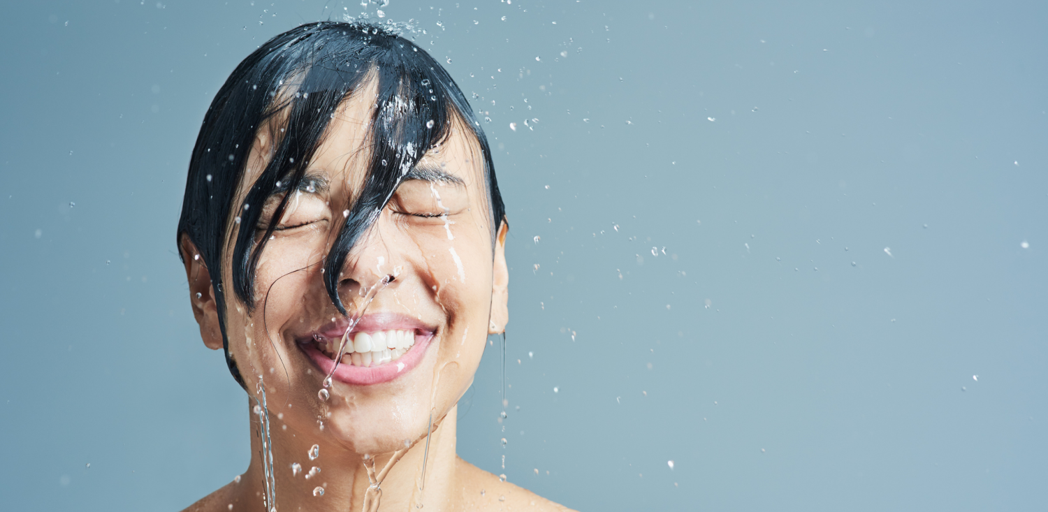 Showering with contacts: what to know
